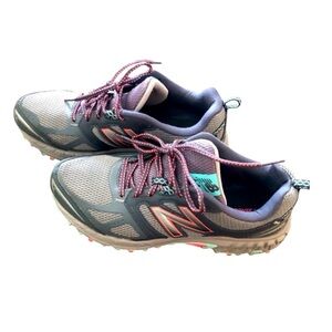 NEW BALANCE Gray and Pink 412 v3 Women’s Running Trail Gym Shoes size 10
